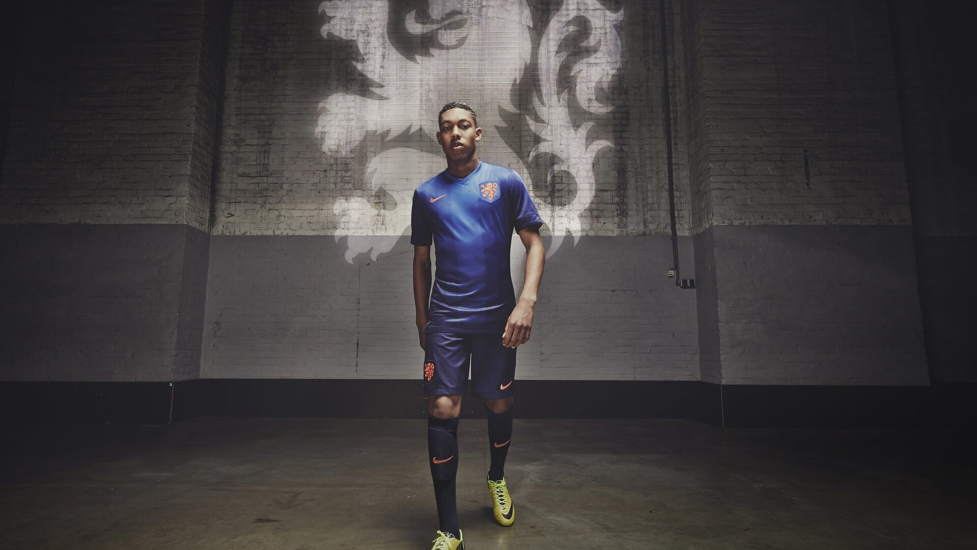 金牌之夜！阿根廷足球队荣耀封王，阿根廷冠军